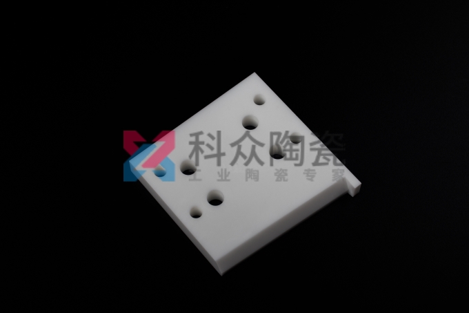 氧化鋯陶瓷在工業(yè),醫(yī)療等多個(gè)領(lǐng)域證實(shí)是可靠