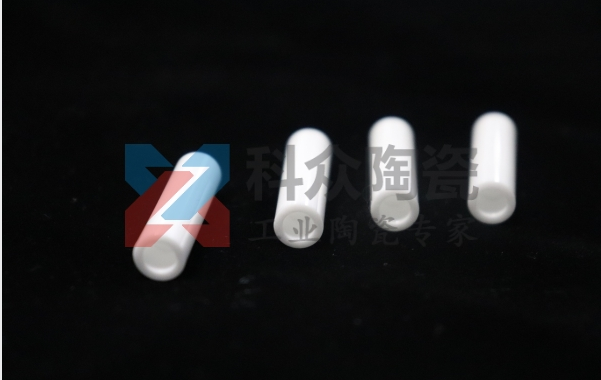 很多人關(guān)心白色氧化鋯有什么用?可靠嗎??jī)r(jià)值